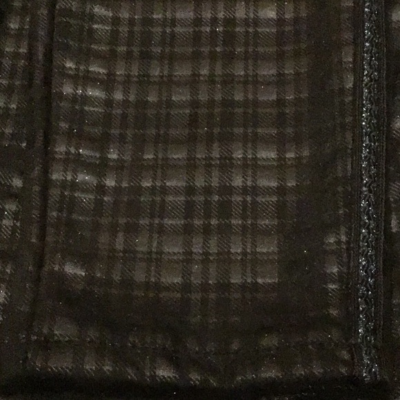 MID-RISE LIGHTWEIGHT BLACK PLAID JEANS - Picture 5 of 16